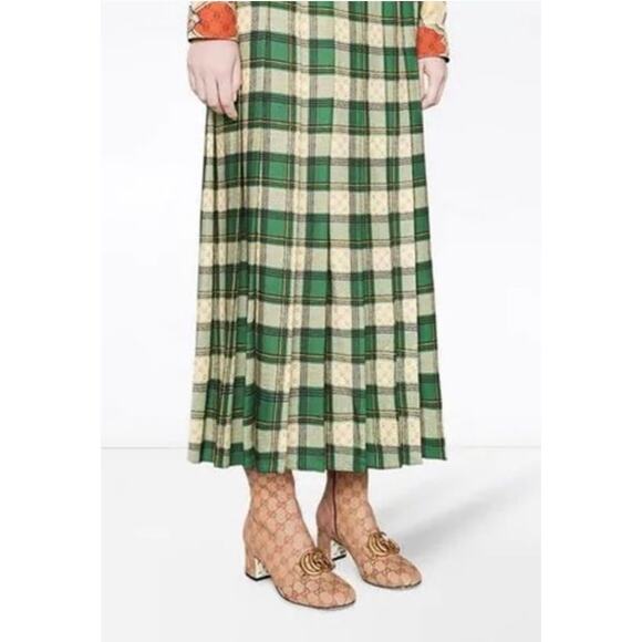 Gucci Victoire GG-Canvas Ankle Boots - Picture 2 of 16